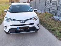 Gebraucht Toyota RAV4 197 PS (144 kW) 2018 Weiß SUV