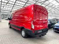 Gebraucht Ford Transit Trend 105 PS (77 kW) 2021 Rot Van