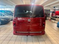 Gebraucht VW Multivan Highline 204 PS (150 kW) 2022 Rot Van
