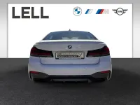 Gebraucht BMW M550 Performance 530 PS (389 kW) 2023 Weiß Limousine