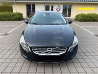 Gebraucht Volvo V60 163 PS (119 kW) 2011 Schwarz Kombi
