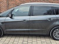Gebraucht Ford S-MAX Titanium 165 PS (121 kW) 2019 Grau Van / Kleinbus