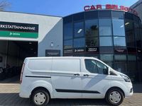 Gebraucht Ford Transit Custom 131 PS (96 kW) 2021 Frozen white (metallic) Van