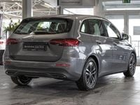 Gebraucht Mercedes B180 Progressive 136 PS (100 kW) 2024 Grau Van / Kleinbus