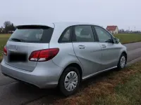 Gebraucht Mercedes B180 122 PS (89 kW) 2015 Silber Van / Kleinbus