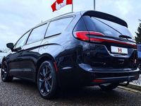 Neu Chrysler Pacifica Limited 291 PS (214 kW) 2025 Chrystal black Van / Kleinbus