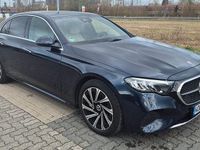 Gebraucht Mercedes E300 313 PS (230 kW) 2024 Blau Limousine