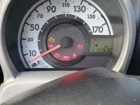 Gebraucht Toyota Aygo 69 PS (50 kW) 2012 Grau Kleinwagen