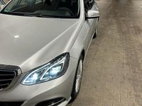 Gebraucht Mercedes E220 170 PS (125 kW) 2013 Silber Limousine