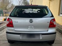 Gebraucht VW Polo 64 PS (47 kW) 2002 Silber Kleinwagen