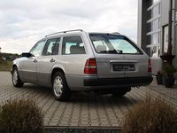 gebraucht Mercedes E300 TE-24 W124 S124 * KLIMA * LEDER * ROSTFREI *