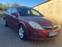 Second-hand Opel Vectra 155 CP (114 kW) 2006 Roșu Berlinǎ