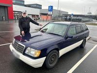 Usata Mercedes E250 113 CV (83 kW) 1994 Andere farben Station wagon
