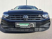 Gebraucht VW Passat R 150 PS (110 kW) 2022 Schwarz Kombi