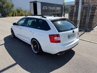 Gebraucht Skoda Octavia RS 184 PS (135 kW) 2016 Weiß Kleinwagen