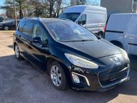 Gebraucht Peugeot 308 SW Active 111 PS (81 kW) 2012 Schwarz Kombi