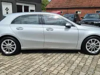 Gebraucht Mercedes A180 116 PS (85 kW) 2022 Silber Limousine