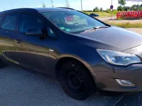 Gebraucht Opel Astra 101 PS (74 kW) 2011 Kombi