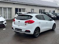 Gebraucht Kia Ceed Spirit 135 PS (99 kW) 2012 Weiß Kleinwagen