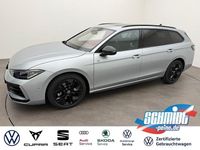 Gebraucht VW Passat 265 PS (194 kW) 2024 Silber Kombi