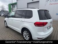 Gebraucht VW Touran 150 PS (110 kW) 2016 Weiß Van / Kleinbus