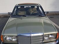 Gebraucht Mercedes 230 136 PS (100 kW) 1982 Grün Coupé