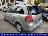 Gebraucht Opel Zafira Edition 116 PS (85 kW) 2010 Silber Van / Kleinbus