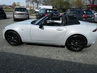 Gebraucht Mazda MX5 Exclusive-Line 131 PS (96 kW) 2015 Weiß Cabrio