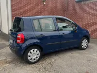 Usado Renault Modus 75 HP (55 kW) 2010 Azul Monovolume