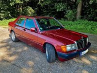 Gebraucht Mercedes 190 122 PS (89 kW) 1992 Rot Limousine