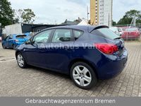 Gebraucht Opel Astra Selection 87 PS (63 kW) 2011 Blau Limousine