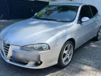 Gebraucht Alfa Romeo 147 120 PS (88 kW) 2007 Grau Kleinwagen