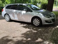 Gebraucht Opel Astra Active 131 PS (96 kW) 2013 Silber Kombi