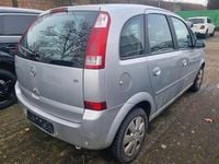 Gebraucht Opel Meriva Cosmo 101 PS (74 kW) 2003 Starsilber iii m2 Van / Kleinbus