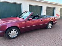 Gebraucht Mercedes E320 220 PS (161 kW) 1994 Rot Cabrio