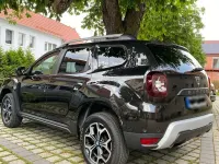 Używany Dacia Duster Celebration 150 KM (110 kW) 2021 Czarny SUV
