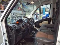 Gebraucht Peugeot Boxer 120 PS (88 kW) 2019 Lack weiss banquise Van