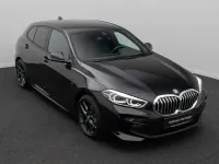 Gebraucht BMW 120 M Sport 178 PS (130 kW) 2022 Saphirschwarz475 Kleinwagen