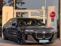 Gebraucht BMW 760 571 PS (419 kW) 2023 Dravitgrau Limousine
