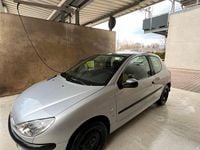 Gebraucht Peugeot 206 75 PS (55 kW) 2001 Silber Coupé