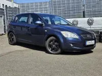 Gebraucht Kia Ceed 90 PS (66 kW) 2008 Blau Kleinwagen