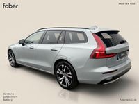 Neu Volvo V60 Plus 197 PS (144 kW) 2025 Grau Kombi