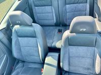 Gebraucht VW Golf Cabriolet R 265 PS (194 kW) 2013 Blau Cabrio