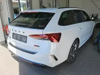 Gebraucht Skoda Octavia RS 200 PS (147 kW) 2023 Moonweiss metallic Kombi