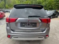 Gebraucht Mitsubishi Outlander P-HEV Top 135 PS (99 kW) 2019 Grau Limousine