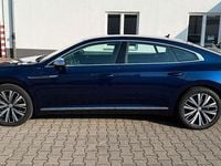Gebraucht VW Arteon Elegance 190 PS (139 kW) 2018 Atlantic blue Kleinwagen