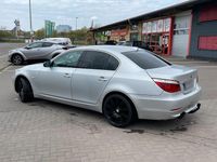 Gebraucht BMW 525 197 PS (144 kW) 2009 Silber Limousine