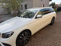 Gebraucht Mercedes E300 Exclusive 194 PS (142 kW) 2019 Weiß Kombi