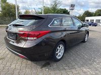 Gebraucht Hyundai i40 Classic 135 PS (99 kW) 2016 Braun Limousine