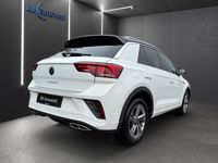Second-hand VW T-Roc R-line 110 CP (80 kW) 2023 Alb SUV